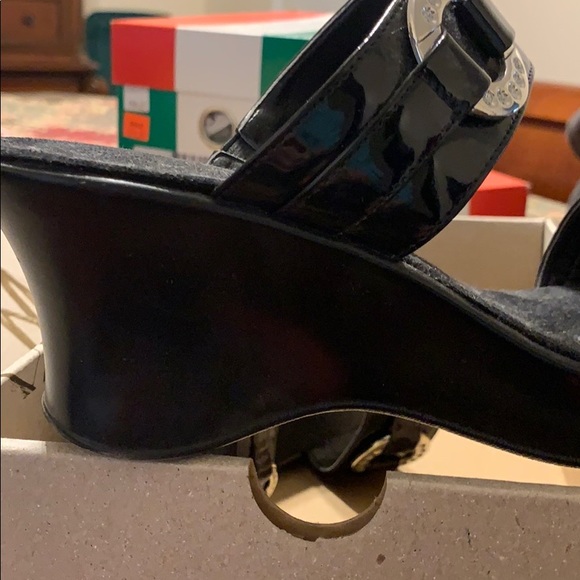 Heels - Picture 2 of 2